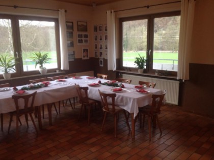 Foto: Der Diner im Sportheim Z&amp;uuml;ttlingen